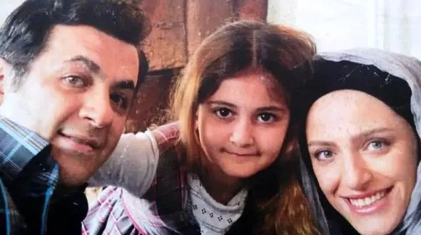 عکس / تغییر چهره عروسکی دختر کوچولوی «سریال فاخته» پس از سال‌ها! / ملیکا پارسا از کودکی تا 20 سالگی