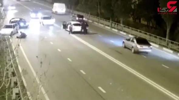 پرتاب شدن راننده از خودرو به بیرون پس از تصادف + فیلم