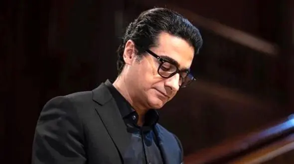 فیلم / تشویق طولانی همایون شجریان در کنسرت گروه لیان در اصفهان /  همایون دوست داریم ... / محسن شریفیان: هنرمندها رو دلسرد نکنیم