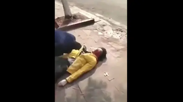 قتل یک زن کرونایی با شلیک پلیس چین / فرار از قرنطینه + فیلم