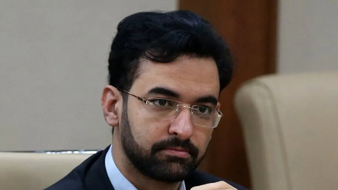 آقای وزیر سابق صورتش را شیش تیغ کرد ! /  آذری جهرمی باورنکردنی بدون ریش !