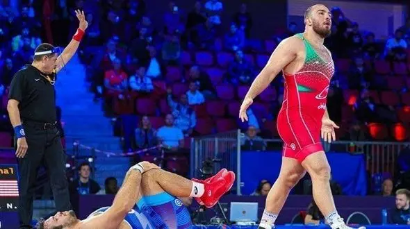 زارع: قهرمانی که پهلوان نباشد، در یادها نخواهد ماند + فیلم