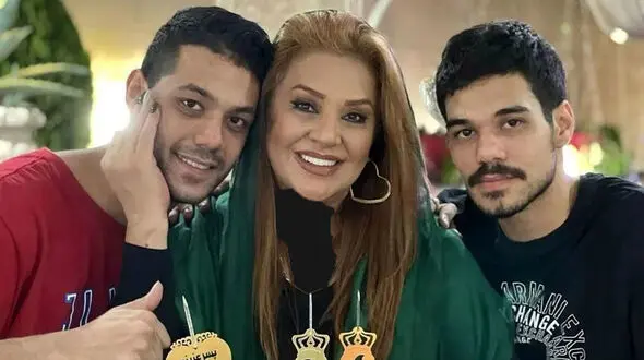فیلم دکوراسیون مجلل خانه نسرین مقانلو  ! 