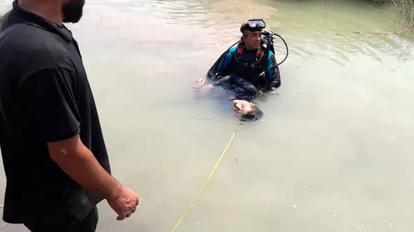  کشف جنازه 2 مرد در کانال سلمان فارسی اهواز + عکس 