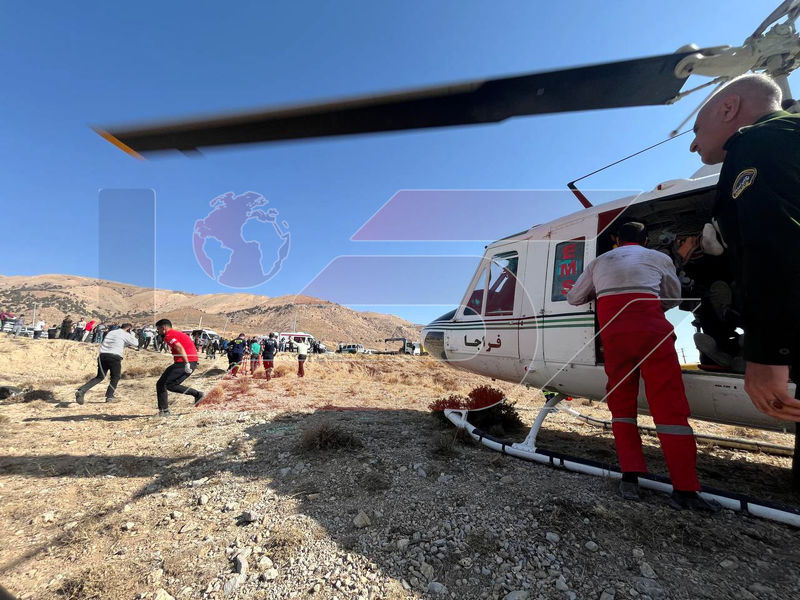 اتوبوس واژگون شده در جاده فیروزکوه