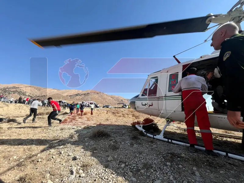 اتوبوس واژگون شده در جاده فیروزکوه