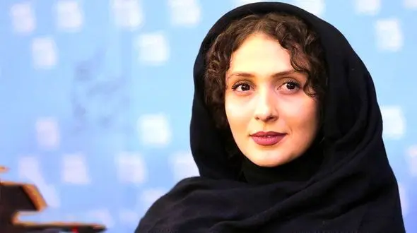 فیلم / ملیسا ذاکری دختر صدا  کلفت قهوه پدری :صدای واقعیم دخترونه قشنگه ...فقط کمی صدام خش داره ... می تونم نازک و عشوه ای هم بشم ...