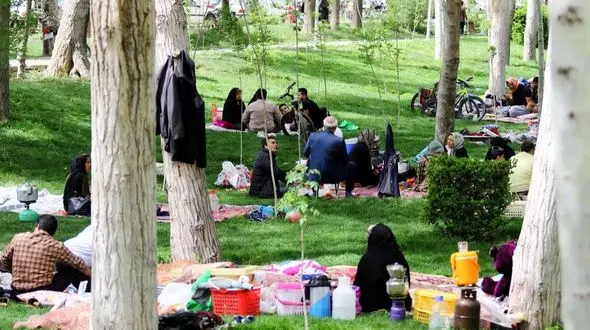 توصیه هلال احمردر سیزده به در /  مراقبت کودکان باشید