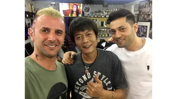 سلفی امین حیایی در تایلند با چهره ای متفاوت و غیر معمول+ عکس