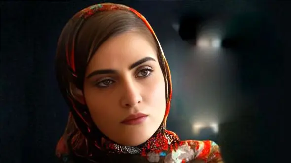 غوغای خوانندگی آذری الناز ملک با نوازندگی خودش ! 