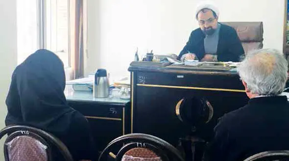 این زن و شوهر قرار گذاشتن 25 سال بعد طلاق بگیرند / توافق عجیب تازه عروس و داماد +عکس دادگاه خانواده