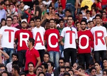 فیلم آواز محلی/ پسر ترک به عشق تراکتور جوری تو ورزشگاه رقصید که رئیس باشگاه باید شاباش بده