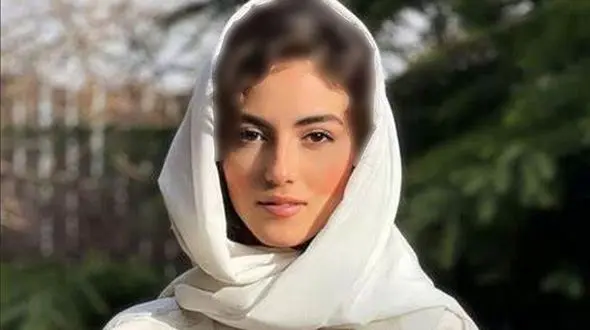 پردیس پورعابدینی و همسرش تماشاگر تئاتر شدند 