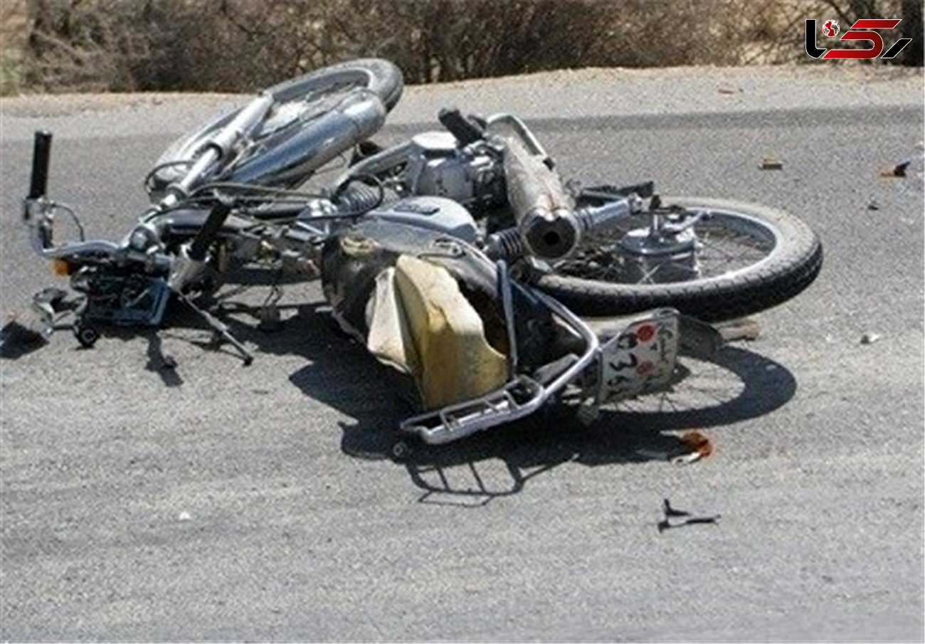 راکبان حادثه ساز  در یزد/ ۳ موتورسوار با هم تصادف کردند