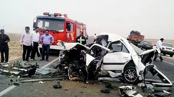 برخورد مرگبار 3 خودرو در آزادراه قزوین-کرج / راننده مقصر کشته شد