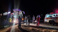 تصادف هولناک کامیون با اتوبوس مسافربری در جاده اصفهان  + وضعیت مصدومان