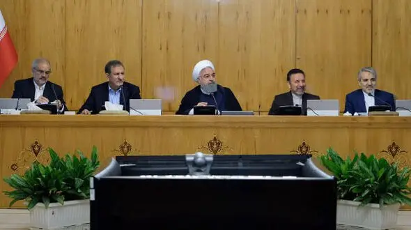 درخواست دولت از مجلس برای اولویت بررسی لایحه حمایت از کودکان و نوجوانان/موافقت دولت با تغییر ساعات کار ادارات و دستگاه های اجرایی به منظور مدیریت بهینه مصرف انرژی در تابستان 