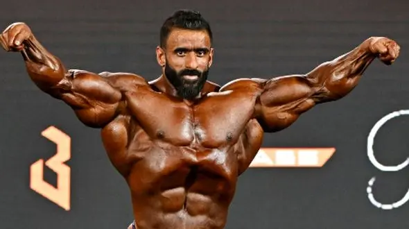 ابوالفضل عرب «بازیگر سریال وحشی» رقیب سرسخت هادی چوپان: زندان های ژاپن قانونشون برای 500 سال پیشه با آهنگ ژاپنی از خواب بیدارم می‌کردند چهار زانو منتظر صبحانه بودم تا...