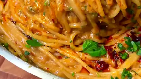 اگه عاشق غذای تندی این پاستا رو امتحان کن + فیلم
