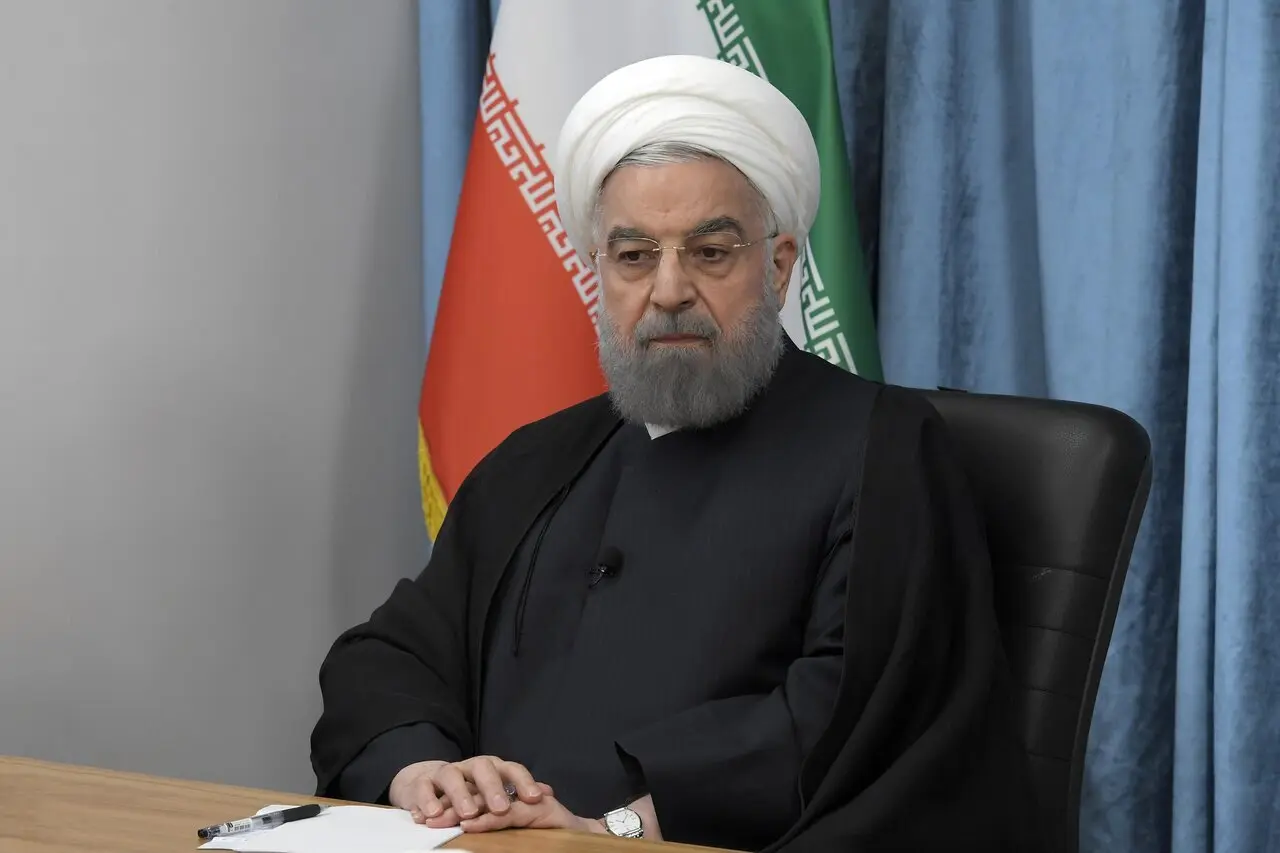 حسن روحانی: رهبر شهید بارها مانع جنگ شد