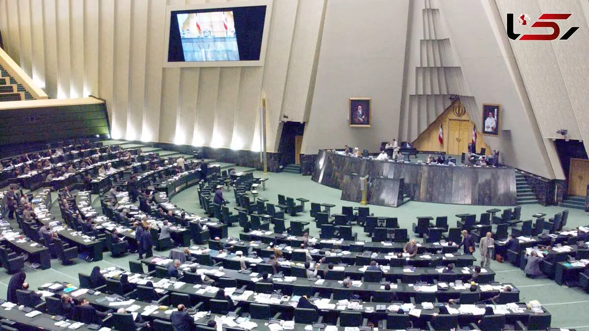 مجلس بر مصوبه پرداخت فوق‌العاده خاص کادر درمان اصرار کرد