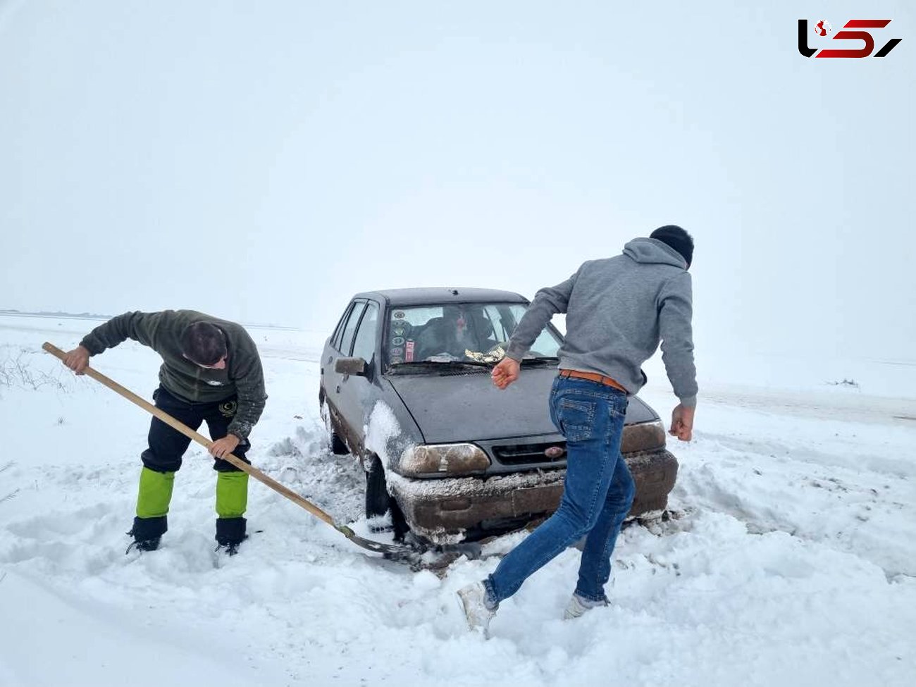 آخرین وضعیت جوی و ترافیکی جاده‌ها/ برف و باران در محورهای ۱۸ استان و انسداد ۱۱ مسیر