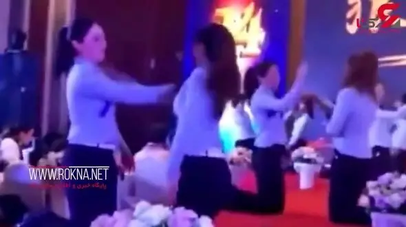 مسابقه سیلی زدن به صورت همکار شرط ماندن در یک مرکز زیبایی چینی!+فیلم