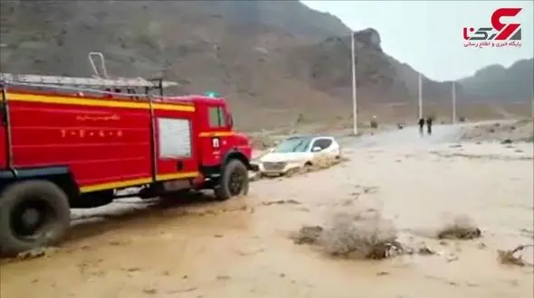 استاندار یزد در سیل گرفتار شد+فیلم 
