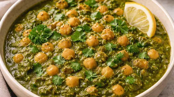 طرز تهیه چوله پالک هندی؛ خوراک نخود و اسفناج برای روزهای سرد