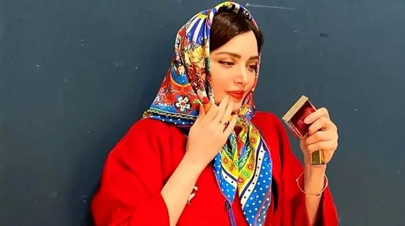 گشتی در دکوراسیون لوکس و منحصربه‌فرد خانه بهنوش طباطبایی؛ سبک نئوکلاسیک، طراحی سنتی و فضایی آرام و شاعرانه