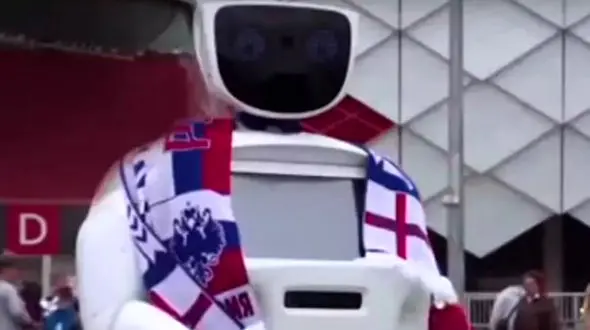 محافظت توسط روبات روسی از تماشاچیان در جام جهانی