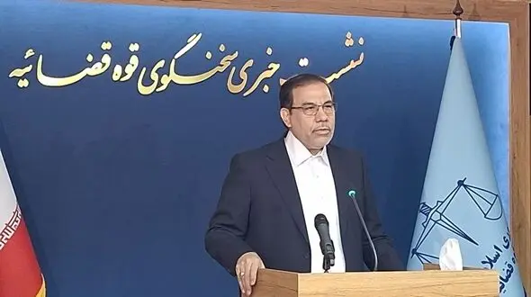 دخل و تصرف نمایندگان مجلس در لوایح هیچ‌گونه مغایرت قانونی ندارد