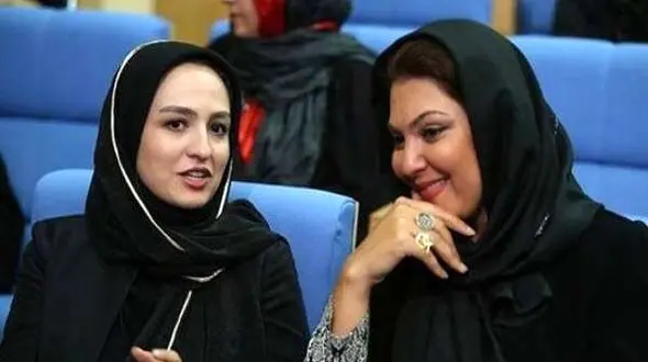 عکسی دیده نشده از گلاره عباسی و لاله اسکندری در پشت صحنه درام عاشقانه «محبوبه» و «رحیم»! / دو بانوی سینما در یک قاب