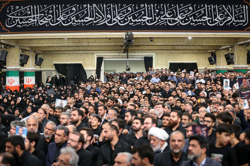رهبر انقلاب حضرت آیت الله خامنه ای در مراسم بزرگداشت شهدای جنگ تحمیلی اخیر 7-5-1404