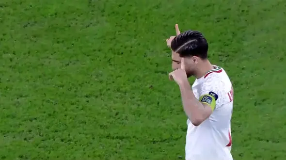 گل دوم ایران به قطر توسط جهانبخش (پنالتی)