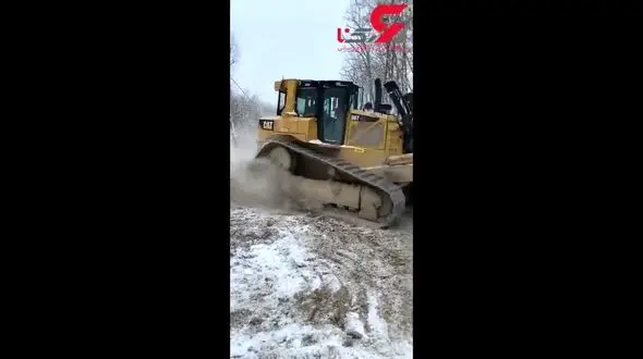 دریفت بازی باور نکردنی با بولدوزر!+فیلم