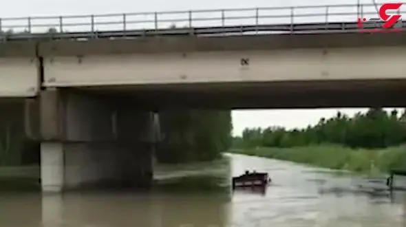 وقوع سیل و تندباد مرگبار در شمال ایتالیا + فیلم 