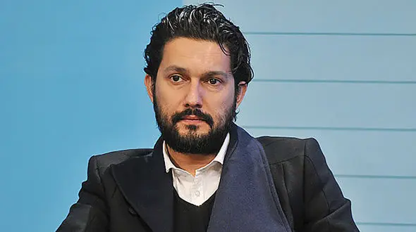 باورتان می شود این آقا با این سر و وضع حامد بهداد باشد/ چقدر پیر شده!