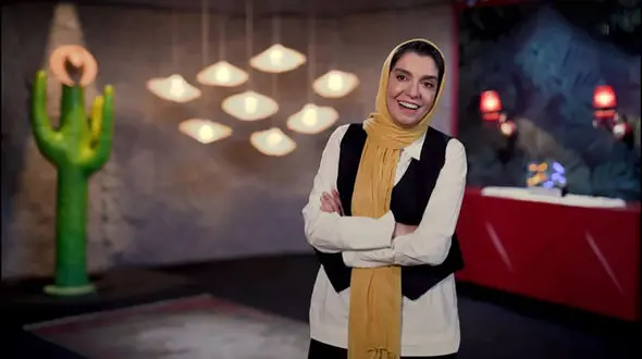 سکانس از برنامه جوکر که از خنده میمیرید/ لالایی خوندن رپ ناهید مسلمی به سبک رپ برای الیکای 13 ماهه؛ لا لا یو یو لا لا یو یو+فیلم