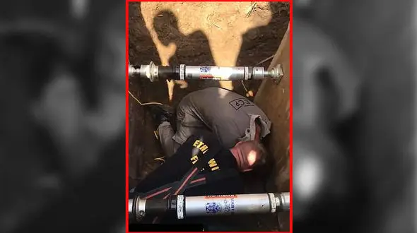 عکس نوزاد رها شده در لوله فاضلاب + جزییات