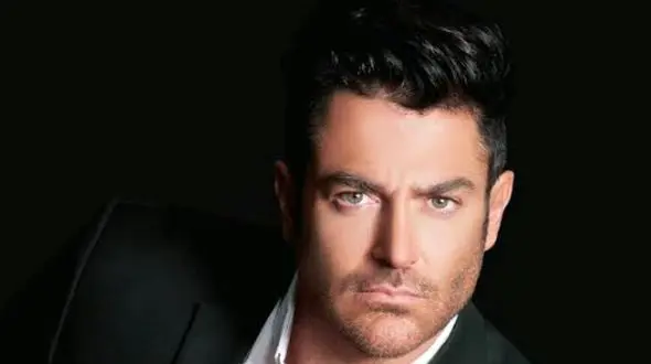 محمدرضا گلزار از ساره بیات انتقام گرفت!