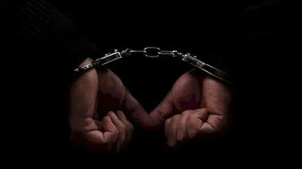 فیلم لحظه سرقت از یک لباس فروشی لوکس در  اروند کنار 