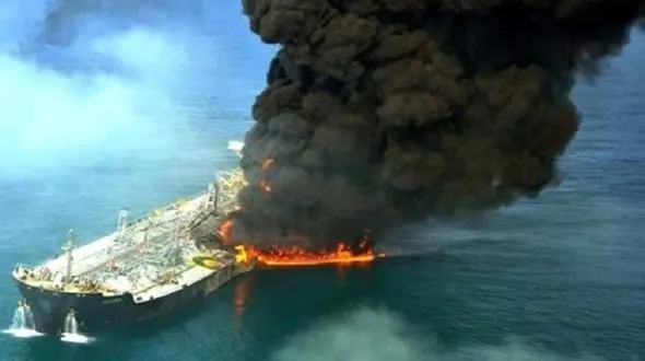 سانچی؛ داغی بزرگ در تاریخ ایران + فیلم ها و عکس ها از مرموزترین سرنوشت کشتی نفتکش ایران ! / هنوز برخی می گویند خدمه سانچی زنده اند !