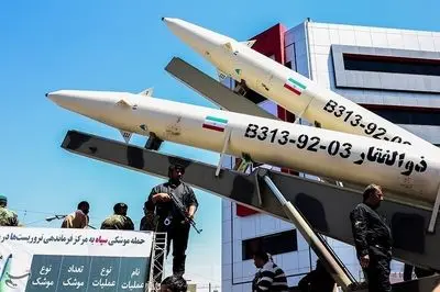 جنگ را نباید از پشت صفحه تلفن همراه یا زیر باد کولر فرمان داد!
