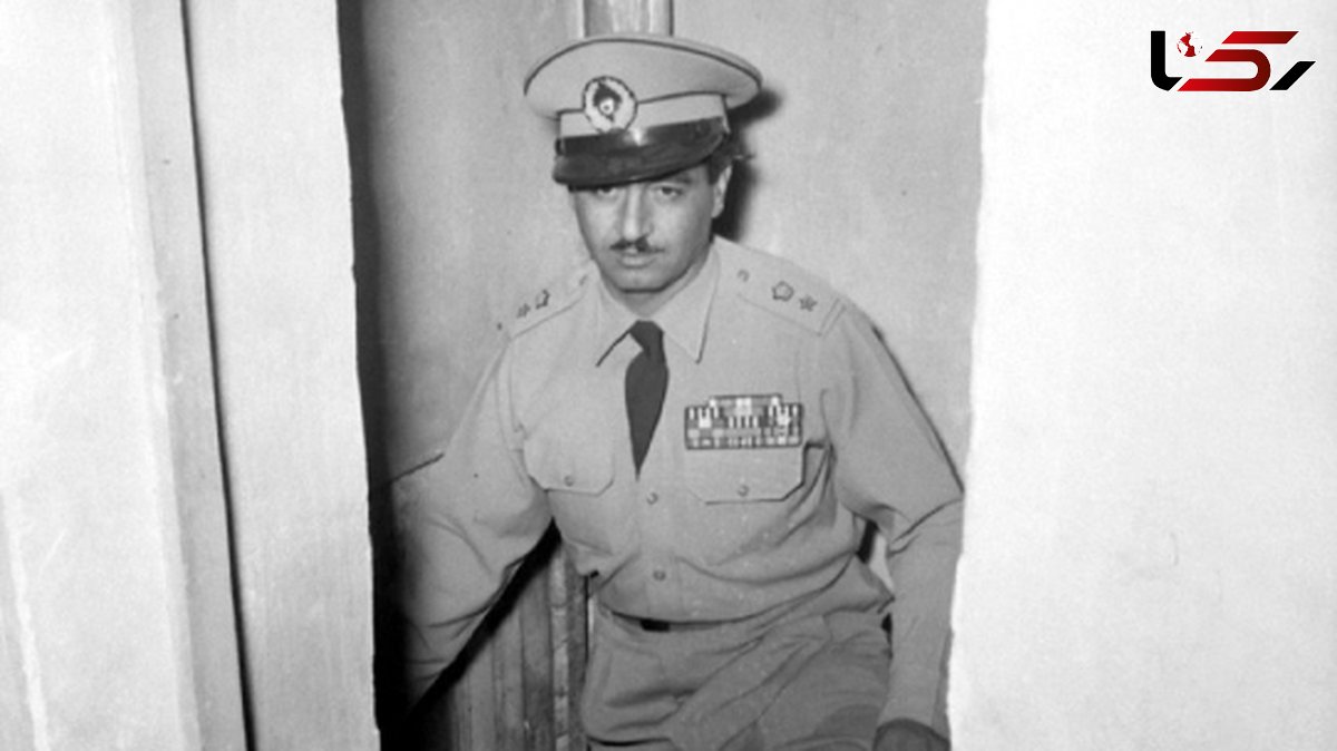 عکس/ سفر در زمان؛ «بختیار، اولین رئیس ساواک در حال آموزش تیراندازی به فرزندش»؛ دهه 30