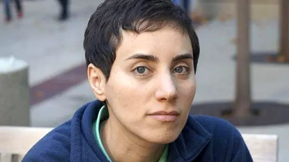 اتاق کار مریم میرزاخانی؛ یک روز پس از درگذشت او +عکس