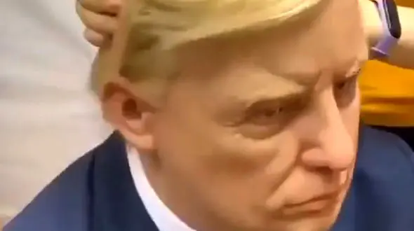 دونالد ترامپ ربات شد! + فیلم