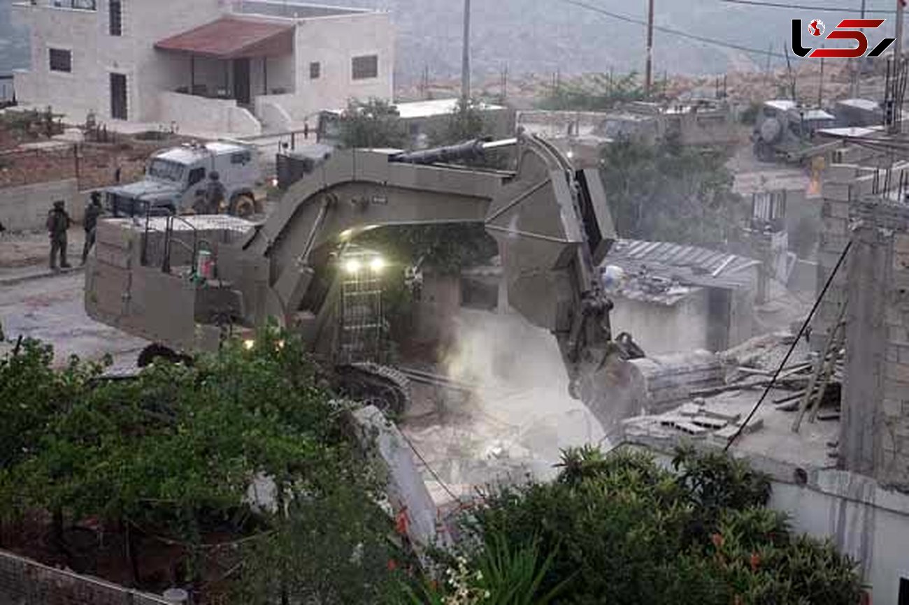 رژیم صهیونیستی دو ساختمان مسکونی در الخلیل را تخریب می‌کند