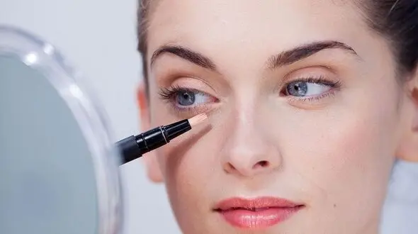 ماسک های خانگی برای رفع سیاهی دور چشم