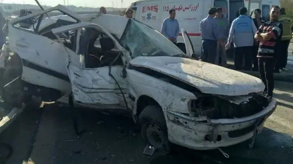 جاده مرگبار اراک – قم قربانی گرفت / اسامی سه کودک خردسال به چشم میخورد